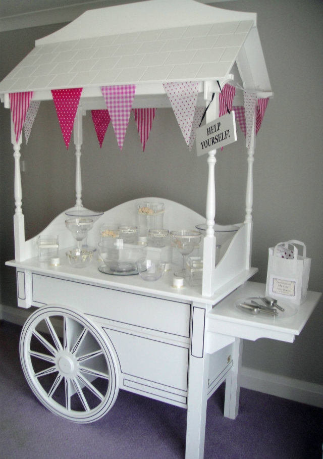 16_img_Candy_Cart_img.jpg